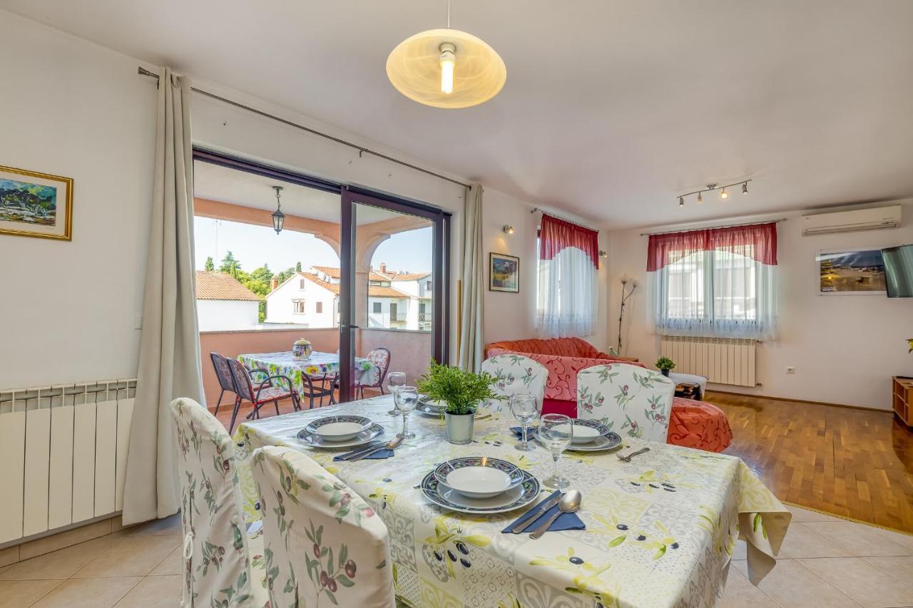 Apartment Complex Silva Rovinj Exterior photo