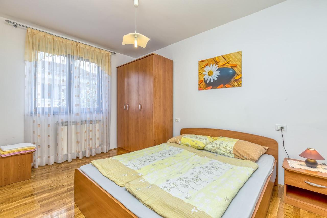 Apartment Complex Silva Rovinj Exterior photo