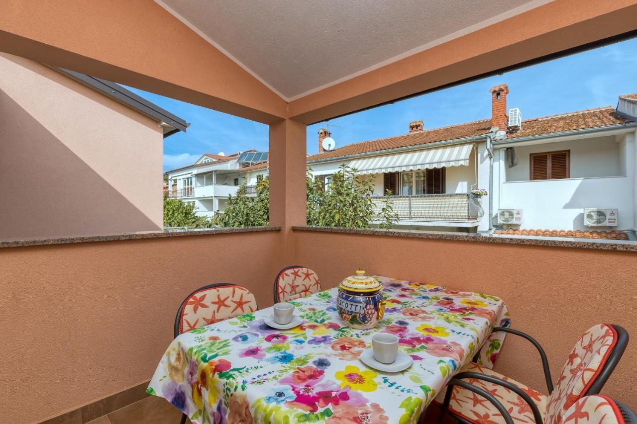 Apartment Complex Silva Rovinj Exterior photo