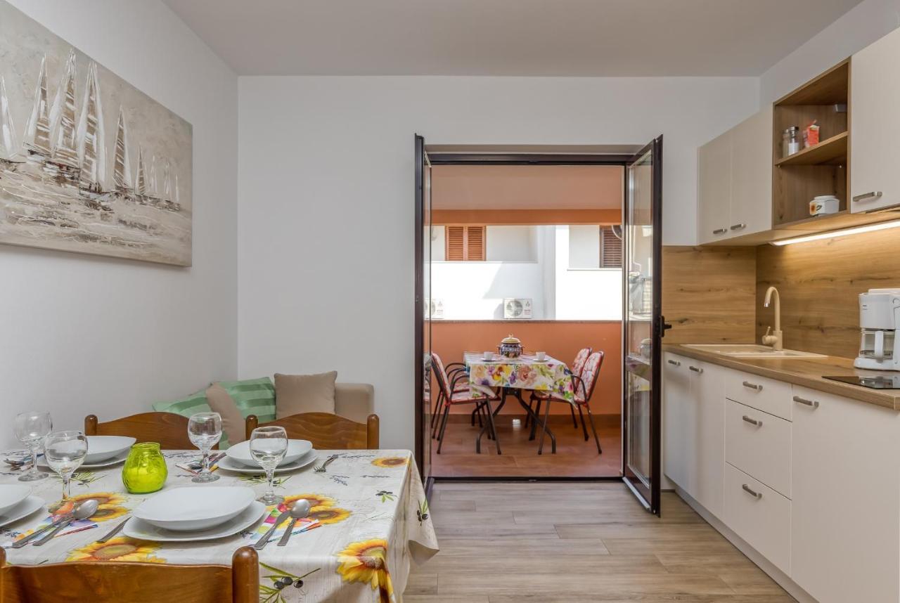 Apartment Complex Silva Rovinj Exterior photo