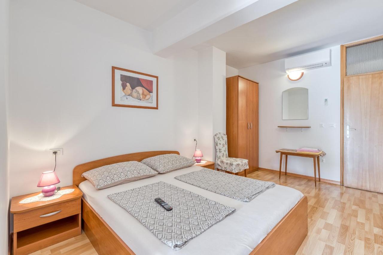 Apartment Complex Silva Rovinj Exterior photo